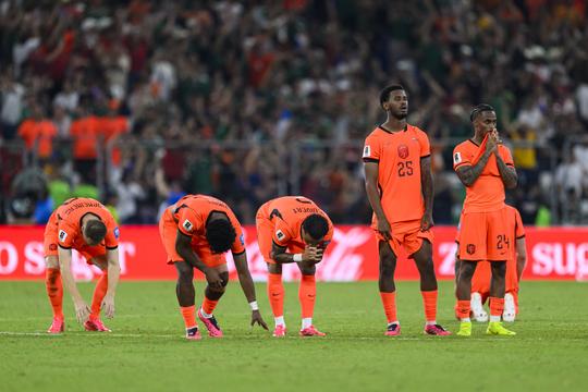 Oranje-spelers na WK-uitschakeling slachtoffer van gedrag waarvoor gewaarschuwd werd: 'We vinden dit verschrikkelijk'
