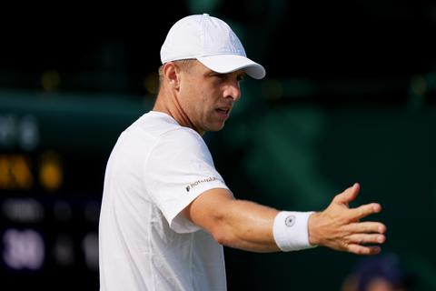 Toptennisser Tallon Griekspoor profiteert ondanks vroege exit van verhoging prijzengeld op Wimbledon