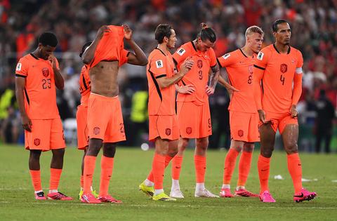 Buitenlandse media duiken op nieuw penaltytrauma bij Oranje en emoties bij Cody Gakpo