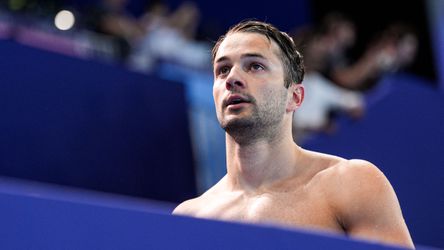 Enorme domper voor zwemmer Arno Kamminga op Olympische Spelen, medaillekandidaat trekt zich terug: 'Een knullige blessure'