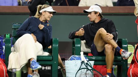 Verloofd tenniskoppel gooit het over een andere boeg na pijnlijke afwijzing voor US Open