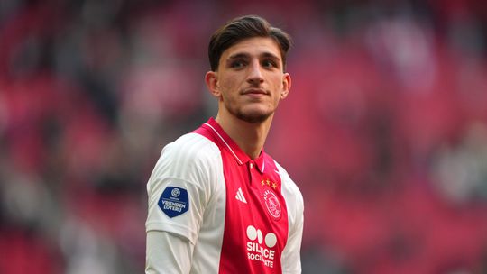 Ajax komt met volgende maatregel om vier spelers richting de uitgang te duwen