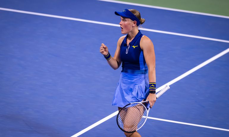 Nederlandse tennisster boekt mooiste overwinning uit haar carrière en ziet weg naar sensatie openen