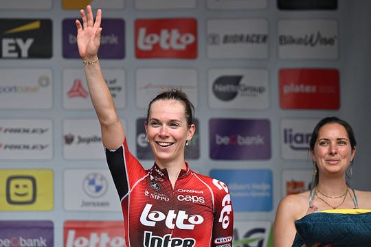 Ex-topschaatsster (30) staat vijf maanden na drama op Spelen aan de start van Tour de France: 'Een kinderdroom'