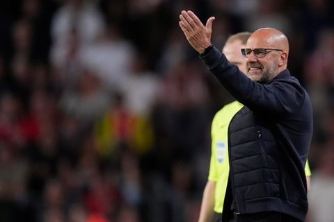 PSV-trainer Peter Bosz zoekt naar verklaringen voor flater tegen Telstar: 'Ik heb daar heel veel bewondering voor'
