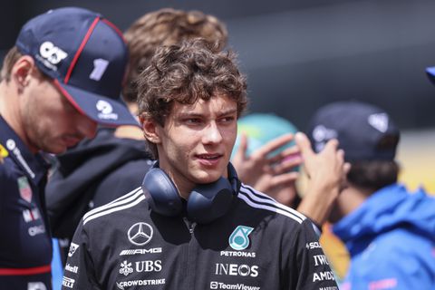 Groot talent (19) in Formule 1 'onder vergrootglas' bij debuutjaar: 'Hij heeft tijd nodig'