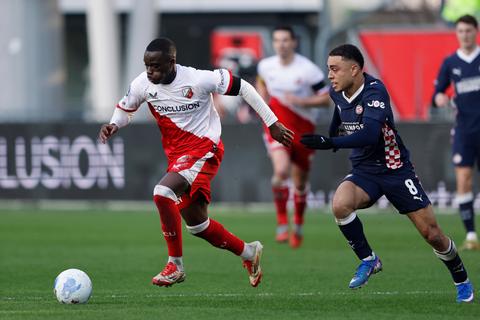 Live Eredivisie | PSV trapt de dag af tegen FC Utrecht, Ajax na week rust weer in actie tegen Telstar