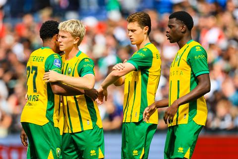 Live Eredivisie | Feyenoord stelt teleur en zoekt kleedkamer op met achterstand tegen ADO Den Haag