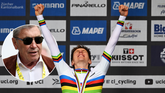 Eddy Merckx heeft lovende woorden voor de nieuwe 'Kannibaal' Tadej Pogacar. ©Getty Images, Beeldbewerking Sportnieuws.nl