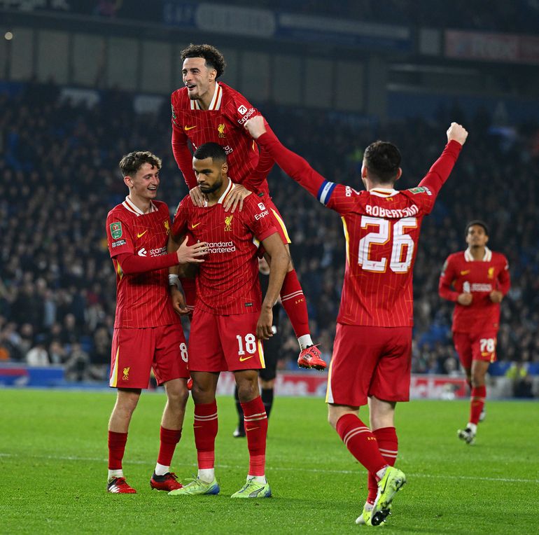 Liverpool blijft onder Arne Slot draaien als een tierelier, Cody Gakpo helpt z'n club naar kwartfinale