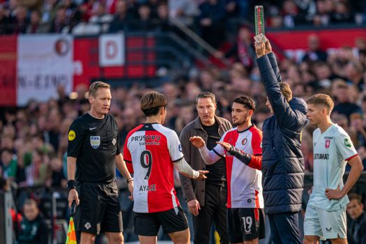 Opstelling Feyenoord tegen Ajax: Brian Priske hakt knoop door over spits