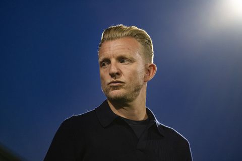 Enorme afgang voor Dirk Kuijt: oud-international beleeft horroravond in KNVB Beker