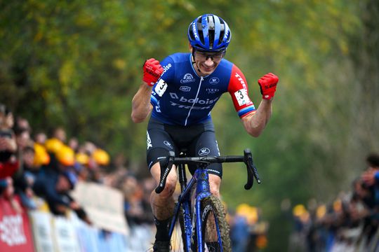 Vrouw Nederlandse topveldrijder doet emotioneel verhaal: 'Daar ben ik eeuwig dankbaar voor'