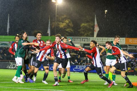 'Jongensdroom' bij amateurs Excelsior Maassluis na bekerstunt: 'Voor mij is het nog gaver'