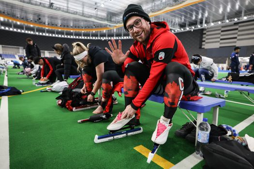 Topschaatser zorgt voor verbazing met enorm trage tijden op World Cup, maar doet dat bewust