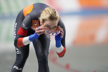 Strijdende Joy Beune gaat heel diep en loopt winst 3000 meter net mis