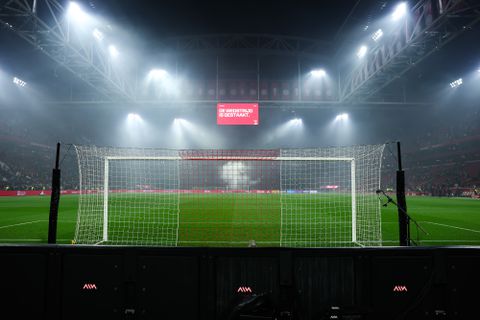 Supportersvereniging Ajax distantieert zich van vuurwerkactie: 'Goedwillende fans lijden hieronder'