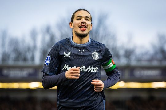 Bibberend Feyenoord voorkomt diepe crisis: ploeg van Robin van Persie komt met de schrik vrij bij Telstar
