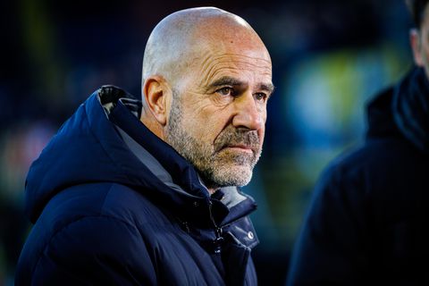 PSV op roze wolk staat voor grote uitdaging: toekomst van coach Peter Bosz onzeker door struikelblok