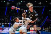 De Duitse handbalvrouwen in actie tegen Uruguay © Pro Shots