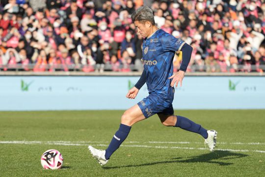 Afscheid nemen bestaat niet: profvoetballer van 58 jaar gaat weer jaartje door