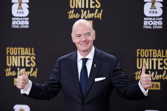 FIFA-baas Gianni Infantino bijt van zich af na woekerprijzen WK voetbal: 'Zonder ons geen voetbal in 150 landen'