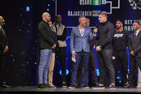 Rico Verhoeven maakt het zichzelf moeilijk tijdens loting achtmanstoernooi Glory, tegenstander zegt 'dank je wel'