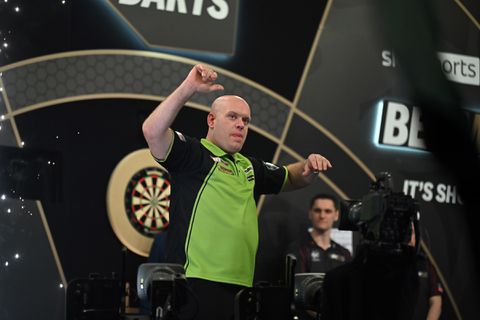 'De focus slibde weg': Michael van Gerwen met de schrik vrij in München