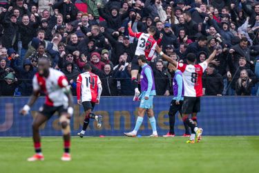Feyenoord schrikt, vecht en wint in eigen huis van FC Utrecht: gat met PSV terug naar zeven punten