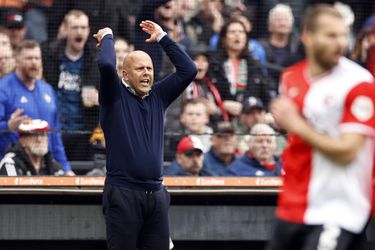 Arne Slot over City-syndroom bij Feyenoord: 'Als mensen dat niet leuk vinden, moeten ze een andere trainer aantrekken'
