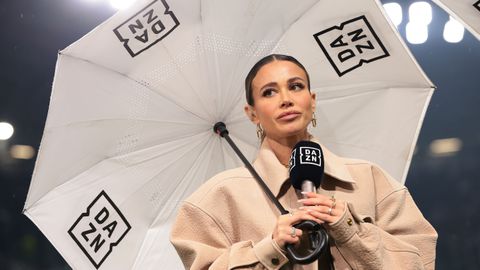 Opvallend verhaal van beroemde voetbalvrouw over 'marteling': 'Het was traumatisch'