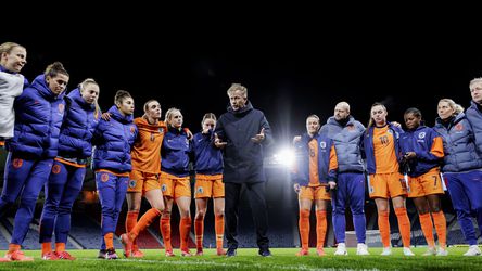 Oranje Leeuwinnen ondanks keiharde tik vol vertrouwen naar EK: 'Voelden ons zelfs héél even de beste van de wereld'