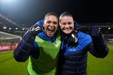 Oranje Leeuwin heeft na heftige periode emotionele boodschap voor 'maatje': 'Samen lachen, samen huilen'