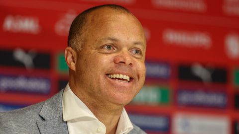 Earnest Stewart (57) vertelt openhartig over directeurschap bij PSV: 'Ik wilde daar onderdeel van zijn'