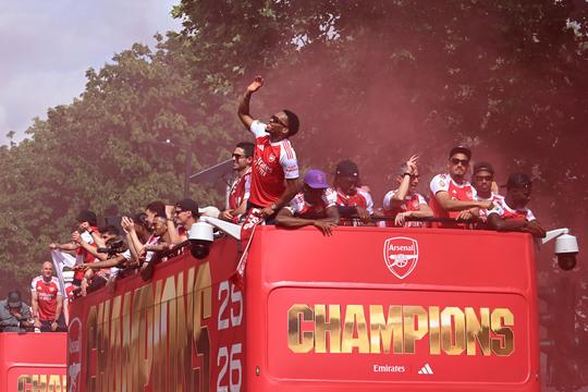 Jurriën Timber viert ondanks Champions League-nederlaag feest met Arsenal voor WK-voorbereiding Oranje