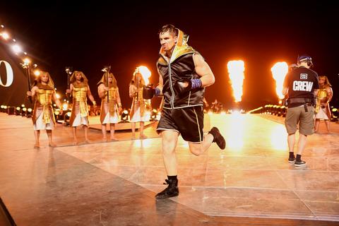Vraagtekens bij toekomst Rico Verhoeven na gevecht met Oleksandr Usyk: 'Als je zo veel geld hebt verdiend...'