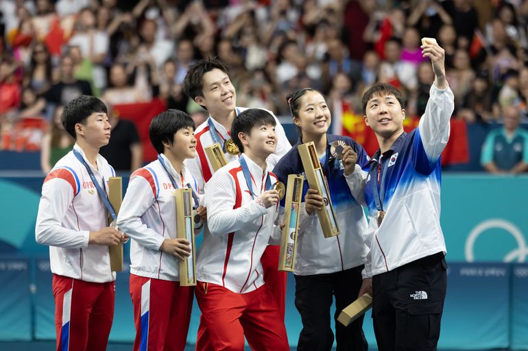 Atleten uit Noord- en Zuid-Korea gaan de wereld over met unieke selfie: 'Ware geest van de Olympische Spelen'