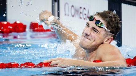 Caspar Corbeau stunt met brons op 200 meter schoolslag op Olympische Spelen