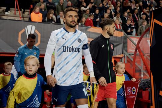 Transfervrije Dusan Tadic terug naar Servië, nieuwe club legt voorstel met dikke bonussen op tafel