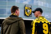 'Onvoorstelbaar' besluit KNVB om afnemen proflicentie Vitesse zorgt voor ongeloof: 'Een gigantische domper'