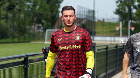 Geplaagde Justin Bijlow krijgt weer dreun: Feyenoord komt met opvallend nieuws