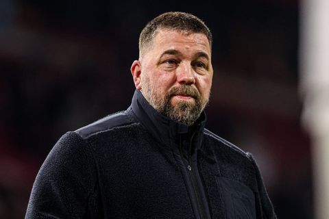 Clubicoon Theo Janssen reageert vol ongeloof op verdrietig Vitesse-nieuws: 'Niet verwacht'