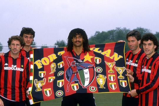Nederlandse voetbaliconen compleet ontdaan door overlijden Franco Baresi (66): 'Ik ben sprakeloos'