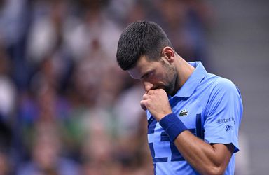 Ongeloof op US Open: titelverdediger Novak Djokovic zet zichzelf voor schut