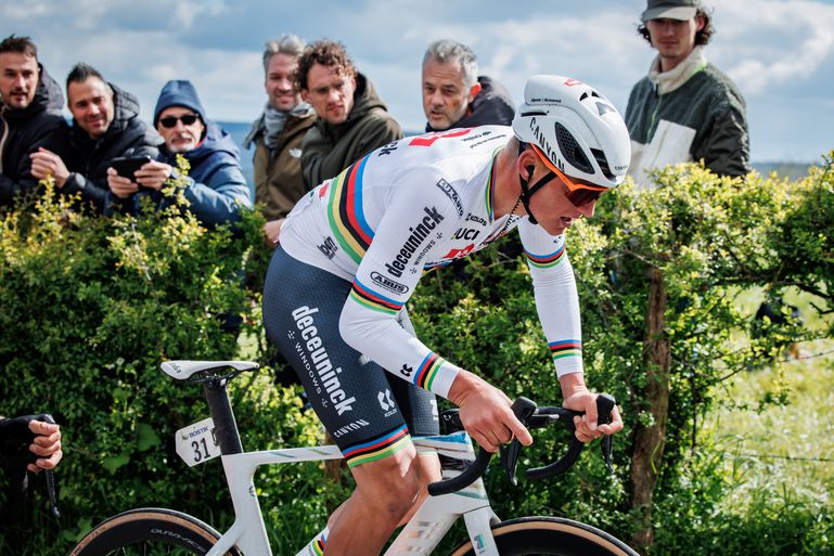 Drama voor Mathieu van der Poel: dieven stelen peperdure regenboogfiets van wereldkampioen