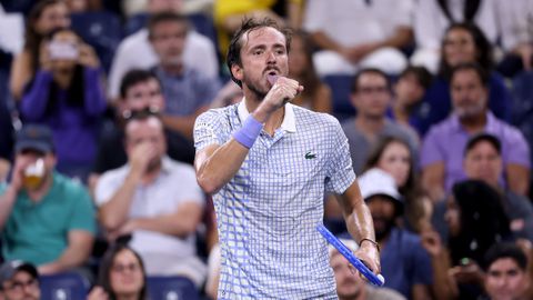 Toptennisser Daniil Medvedev neemt ingrijpend besluit na uitbarsting op US Open: 'Het waren geweldige jaren'