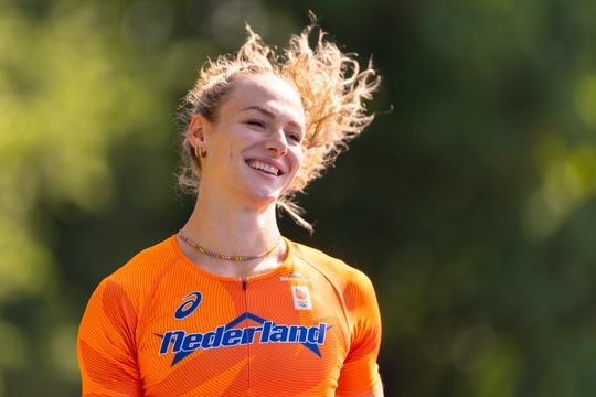 Topatlete Lieke Klaver kijkt terug op 'vreselijke' maand en laat volgers lachen