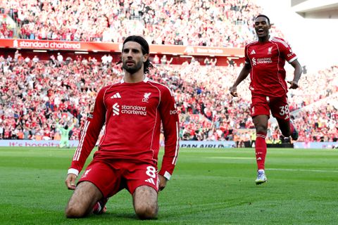 Kanonskogel helpt Arne Slot aan perfecte start in Premier League: Liverpool wint kraker van concurrent Arsenal