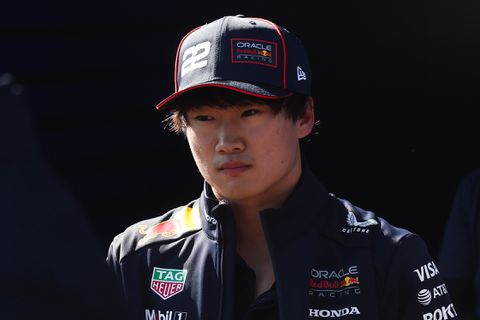 Harde deadline voor teamgenoot Max Verstappen: 'Dan wordt er een keuze gemaakt'