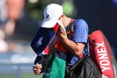 Kamil Majchrzak baalt zichtbaar nadat hij zich heeft moeten terugtrekken van de US Open wegens een blessure © GettyImages.